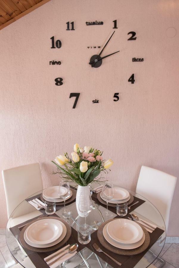 Lola Apartment Veprinac Zewnętrze zdjęcie