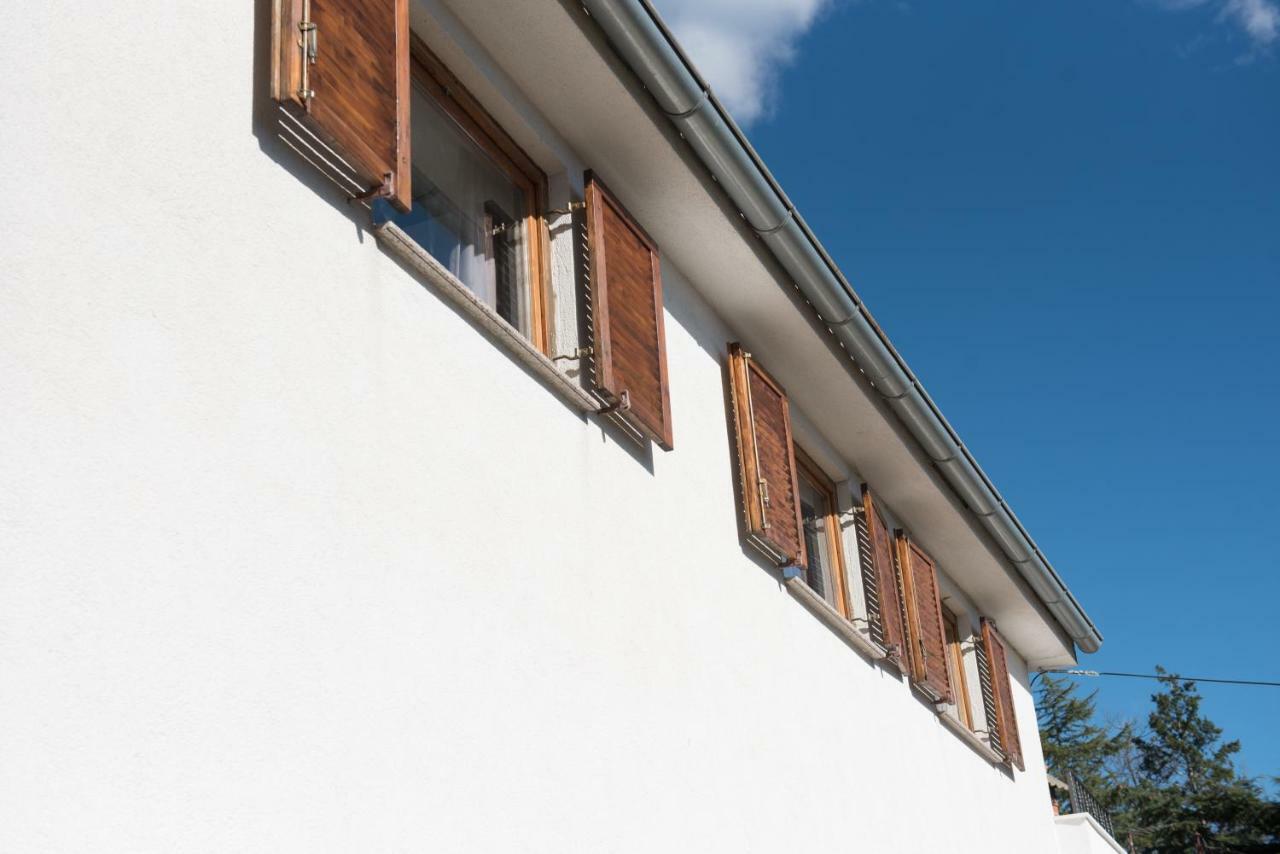 Lola Apartment Veprinac Zewnętrze zdjęcie